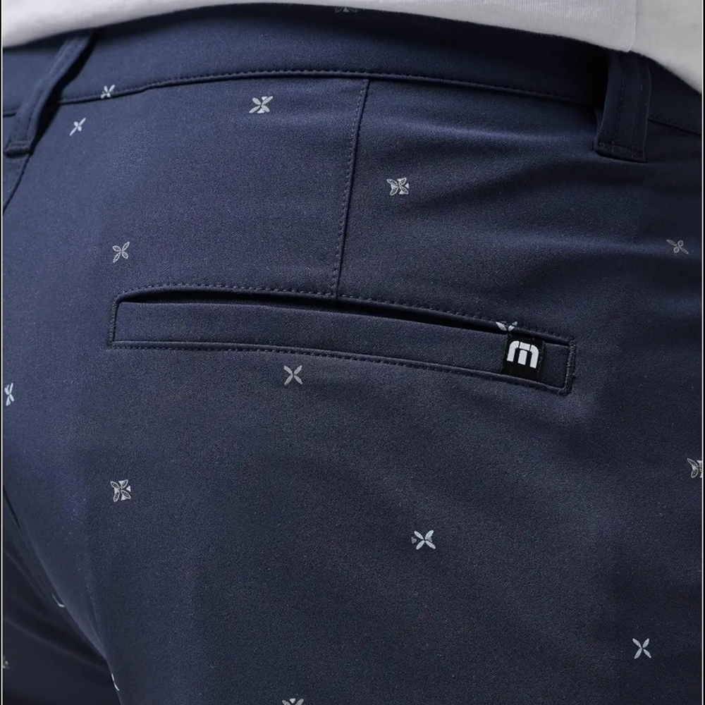 Travis Mathew Not Feeling That Golf Shorts Total Eclipse Size 36 - Picture 7 of 14